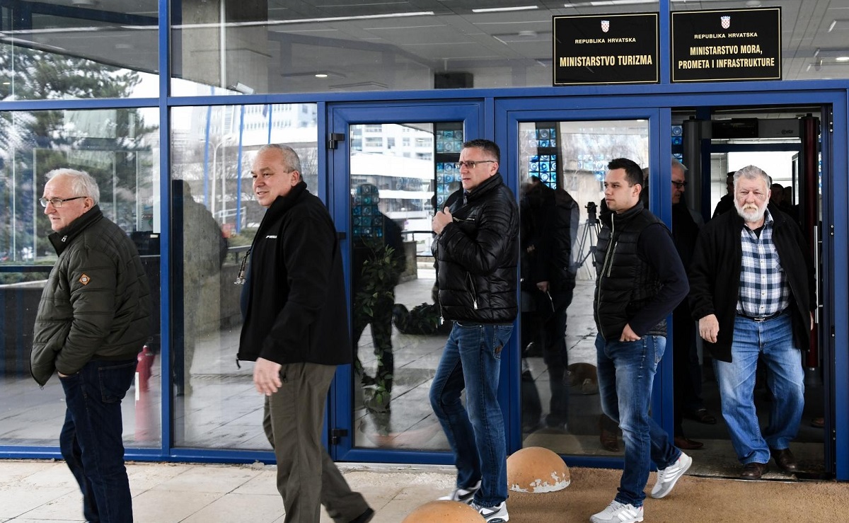 Prihvaćeni gotovo svi zahtjevi cestovnih prijevoznika, odustali su od blokade