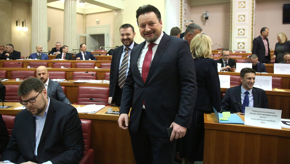 Kuščević oštro odgovorio mostovcima: Bezočnim lažima obmanjujete javnost