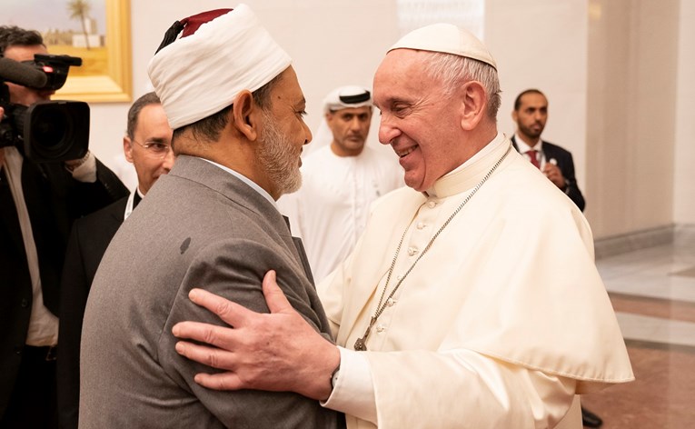 Papa Franjo dolazi služiti misu u Ujedinjenim Arapskim Emiratima