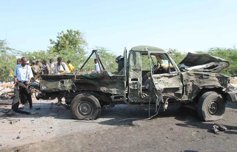 U bombaškom napadu militanata u Keniji poginulo osam policajaca
