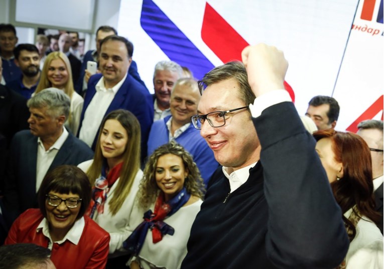 Vučić srpskim nogometašima obećao rekordnu nagradu ako postanu svjetski prvaci