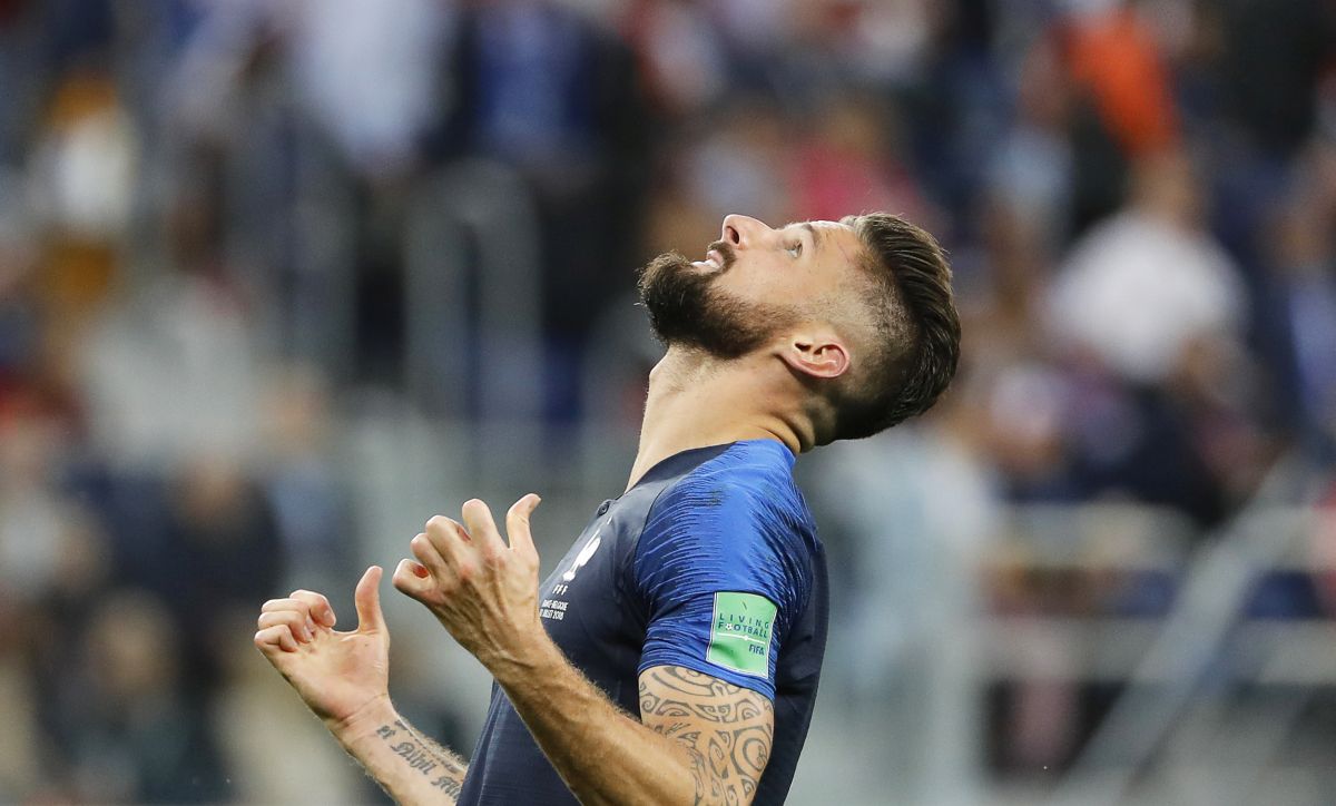 Giroud: U nogometu je nemoguće priznati homoseksualnost
