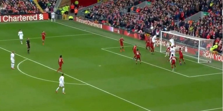 Liverpool primio gol iz kornera: Kop šokirao sjajni veznjak Burnleya
