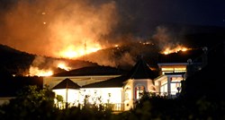 Dan iz pakla: Najgori požar sezone gutao kuće, vatrogasce čeka besana noć
