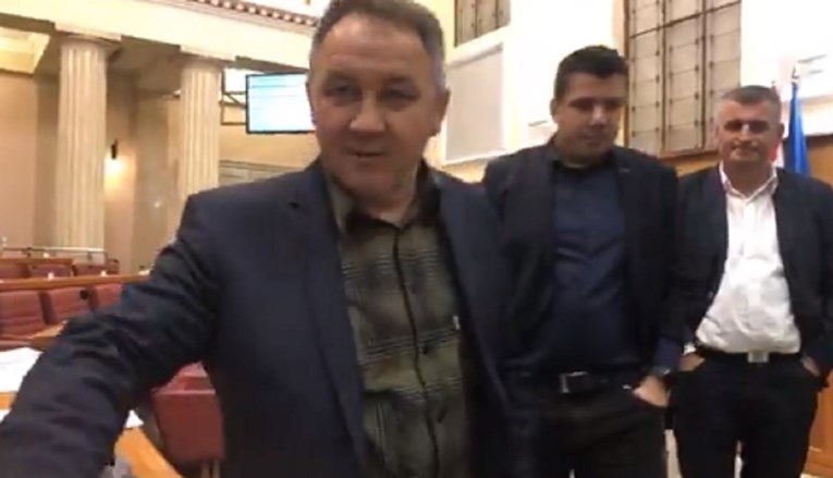 Prekinuta sjednica sabora: Prijetilo se oružjem, Culej pustio Tuđmanov govor