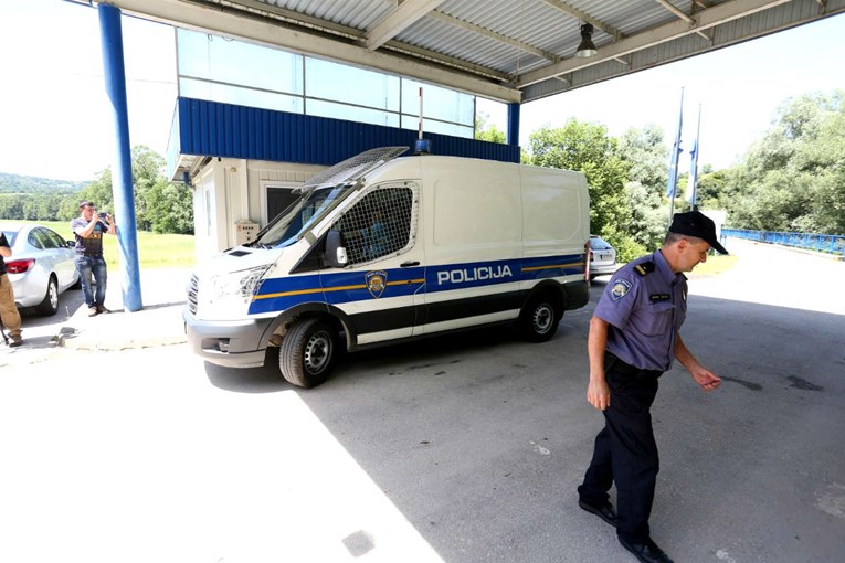 Na graničnom prijelazu Metković pronađeno sedam ilegalaca