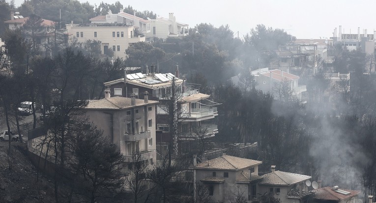 Grčka nakon smrtonosnih požara ide u rušenje tisuća bespravnih kuća