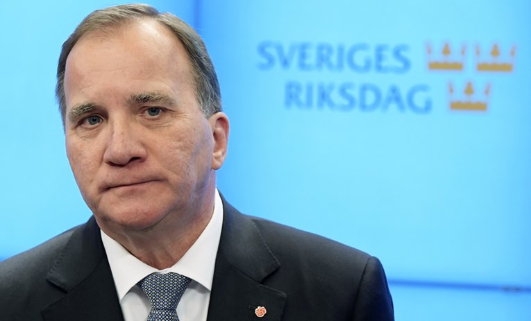 Švedski parlament smijenio premijera. Desničari: "Rušit ćemo svaku vladu"