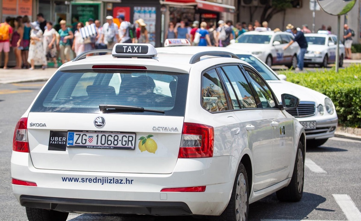Prihodi Ubera lani skočili 43 posto