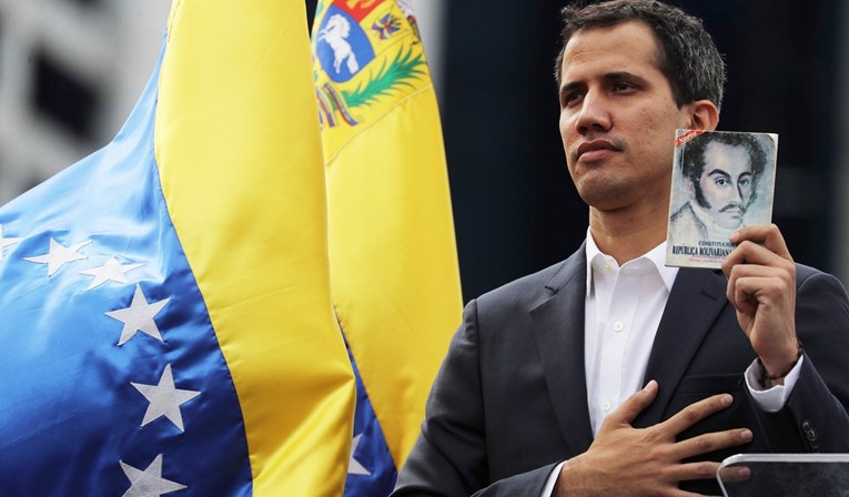 Guaido kaže da će američko veleposlanstvo u Venezueli ostati otvoreno