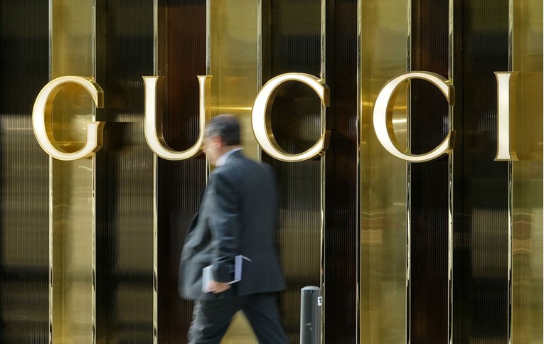 Vlasnik Guccija pristao na rekordnu poreznu nagodbu s Italijom