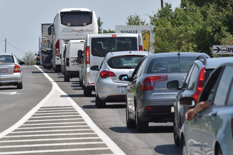 Omišanin objasnio tko je kriv za prometni kolaps u Dalmaciji