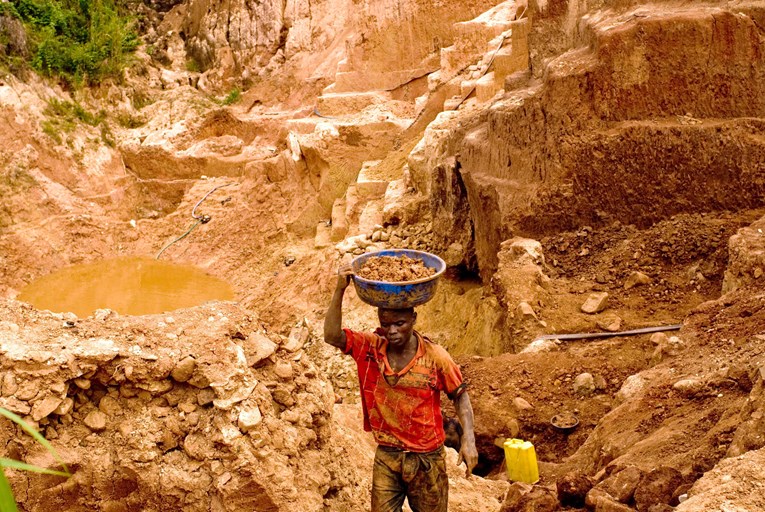 36 ilegalnih rudara poginulo u rušenju rudnika u Kongu