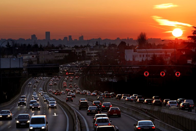 Vlasti u Madridu uvode nova ograničenja vozačima zbog zagađenja zraka