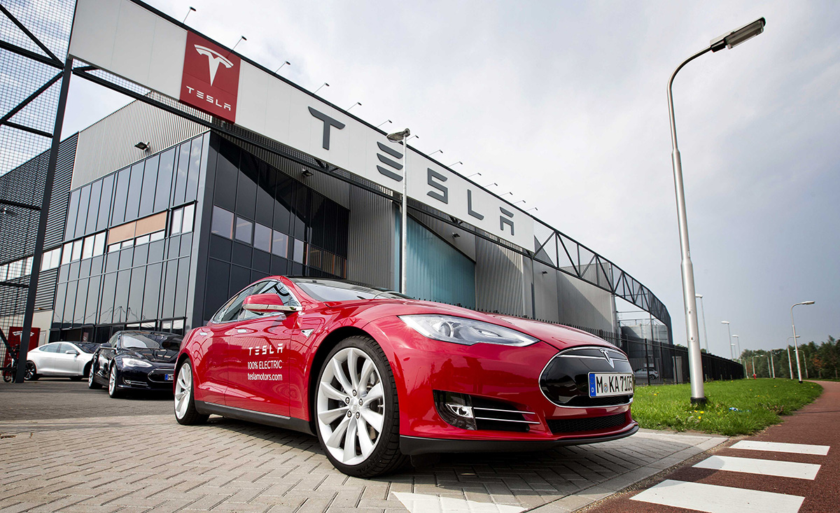 Tesla dosegla rekordni gubitak, preko 700 milijuna dolara