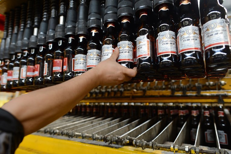 Pivovare u SAD-u umjesto pive proizvode vodu za žrtve uragana Florence