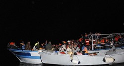 Italija naredila da se sedam brodova s tisuću migranata vrati u Afriku