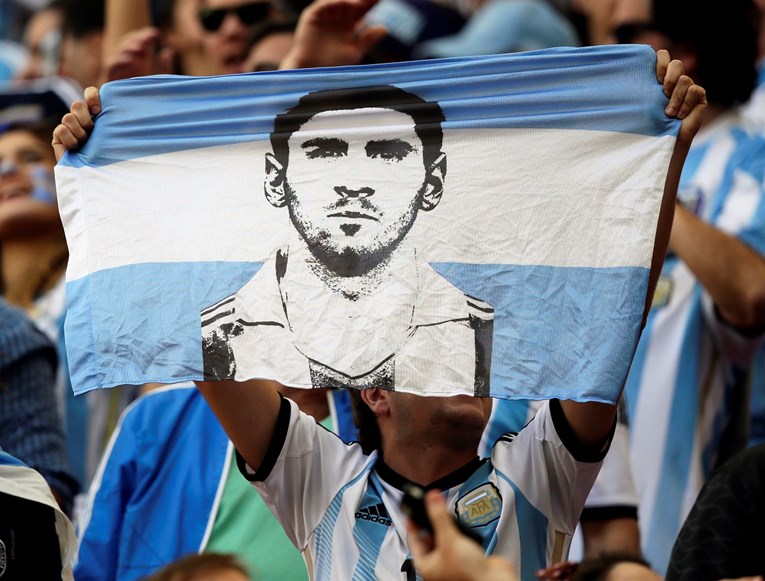 Argentina: Napad Ujedinjenih Provincija mogao je biti Messi-Suarez