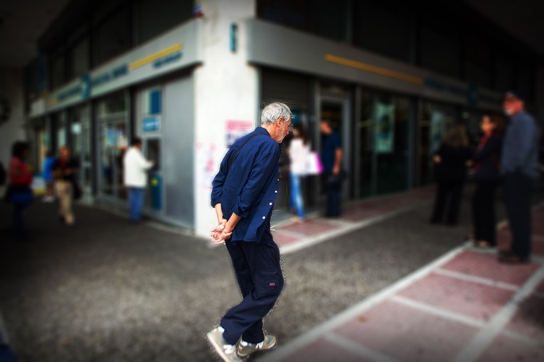 Grčki umirovljenik prije 6 godina na tržnicu je išao s 20 eura. Danas ide s dva