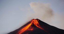 Vulkan u Gvatemali opet eruptira, broj mrtvih popeo se na 69