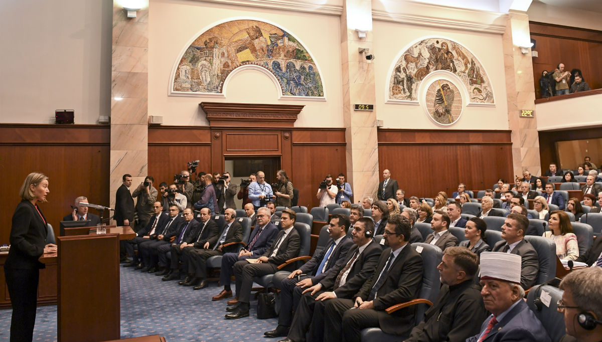 Počeo proces protiv 33 muškarca koji su nasilno upali u makedonski parlament