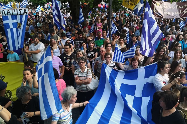 Grci na ulicama zbog promjene imena Makedonije