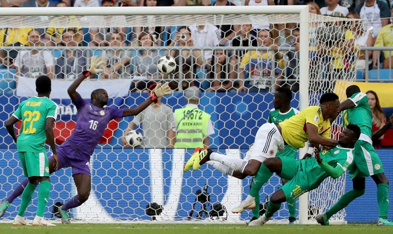 SENEGAL - KOLUMBIJA 0:1 Senegal ispao na žute kartone, to se nikad u povijesti nije dogodilo