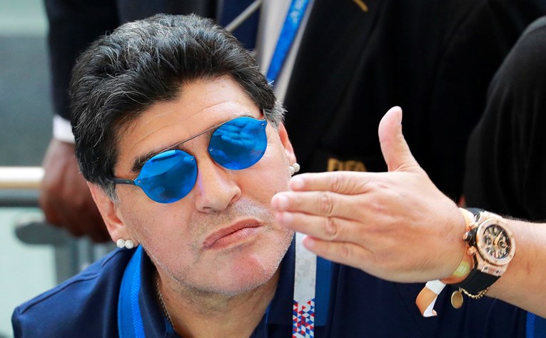 VIDEO Maradona stigao na finale, Mate Lončar mu šalje puse