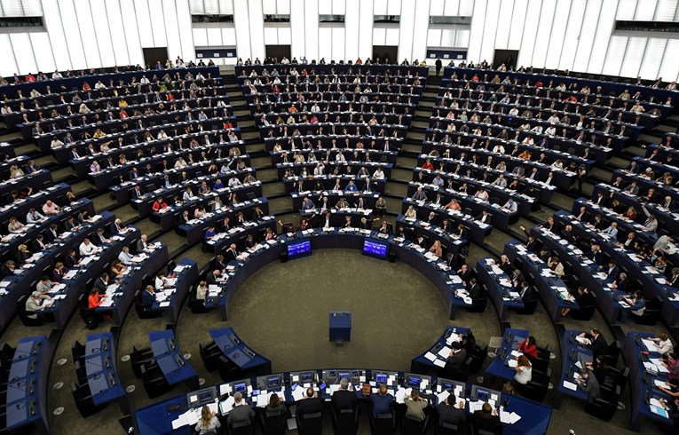 Europski sud presudio: Troškovi EU parlamentaraca ostaju tajna