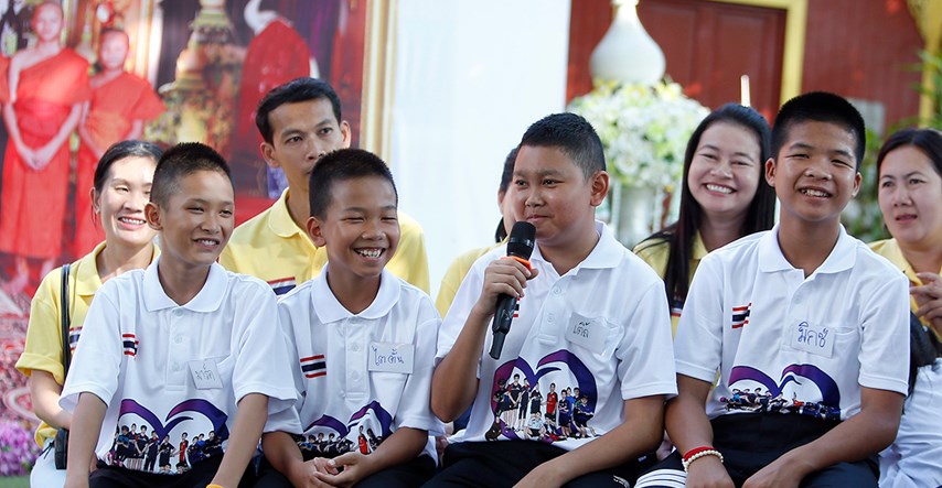 Tajlandski dječaci iz špilje i njihov trener prvi put putuju u inozemstvo
