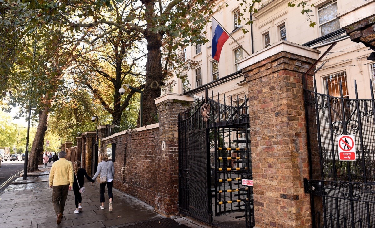 Rusija i Velika Britanija dogovorile povratak diplomata na dužnost u siječnju