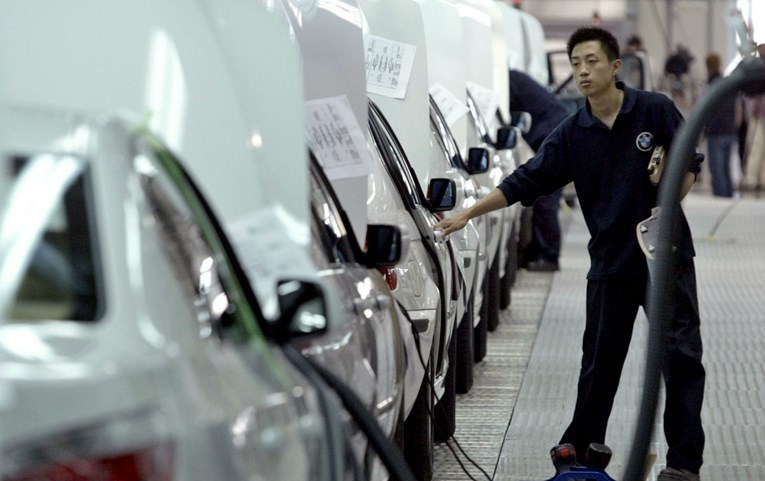Snažno pala prodaja automobila u Kini