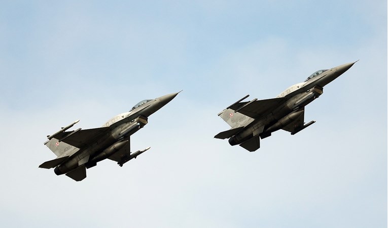 Bugarska zainteresirana za kupnju američkih F-16 zrakoplova