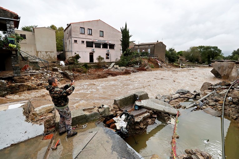 VIDEO Oluja u Francuskoj ubila 13 ljudi. Voda ih je odnijela dok su spavali
