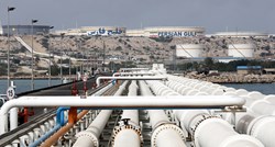 Tri zemlje potpuno prestale uvoziti iransku naftu, Amerika ne želi reći koje