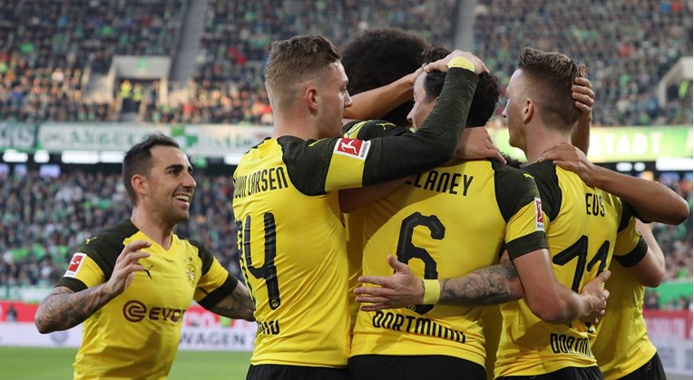 Nezaustavljiva Borussia sredila i Wolfsburg i pobjegla Bayernu na četiri boda