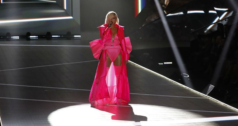 Slavna pjevačica na Victoria's Secret reviji nosila kreaciju hrvatskog dizajnera