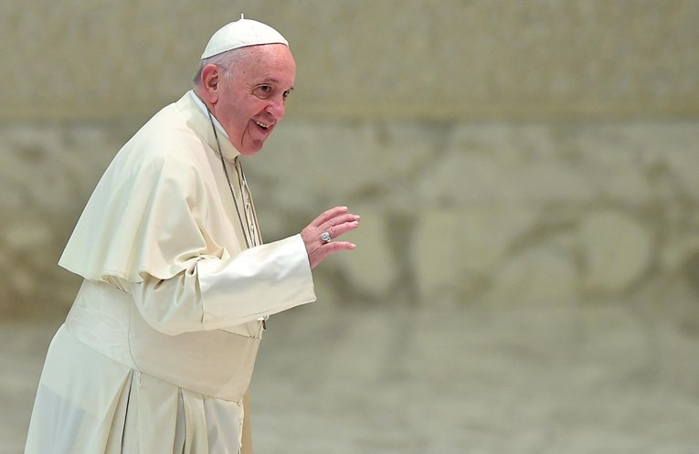 Papa Franjo rekao da podupire Svjetski sporazum o migracijama