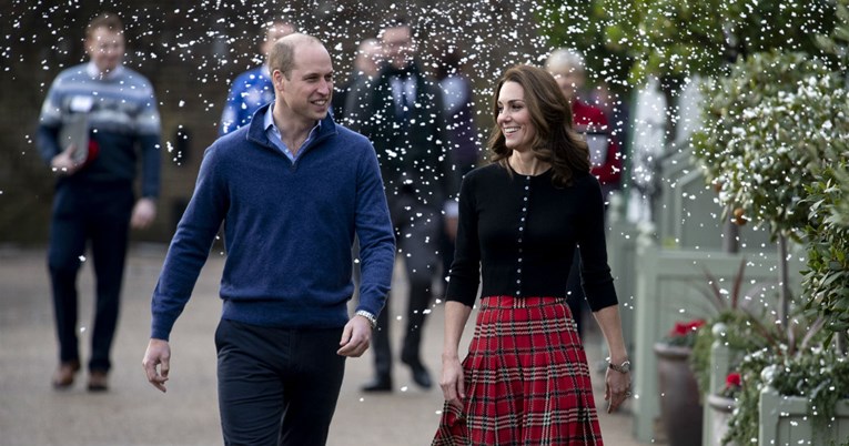Blagdanski outfit Kate Middleton spaja vodeće trendove sezone