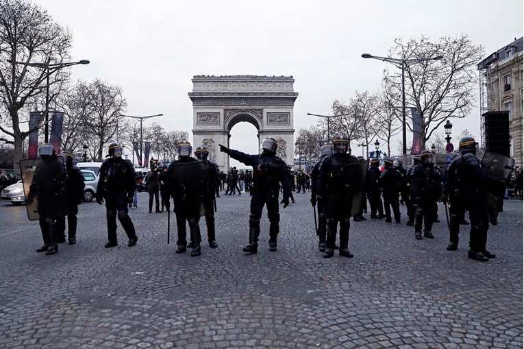 Žuti prsluci i sedmi vikend izašli na ulice Francuske