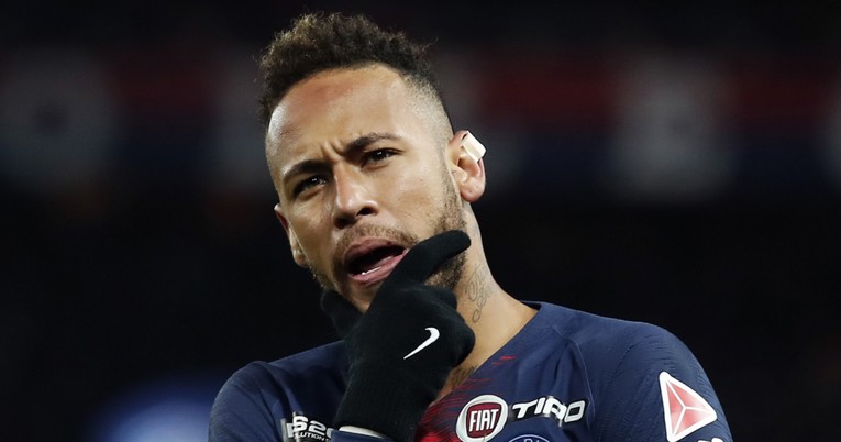 UEFA žestoko kaznila Neymara zbog vrijeđanja sudaca