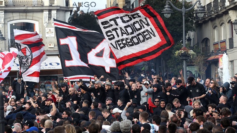 Talijanska policija deportirala 54 naoružana navijača Ajaxa