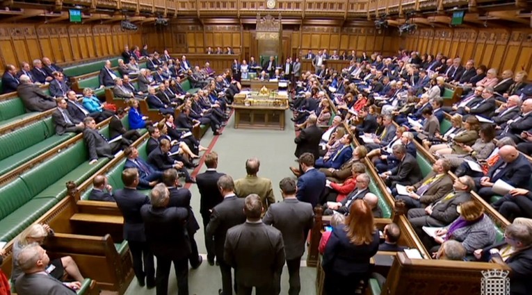 Britanski parlament opet se nije dogovorio oko Brexita. Kako dalje?