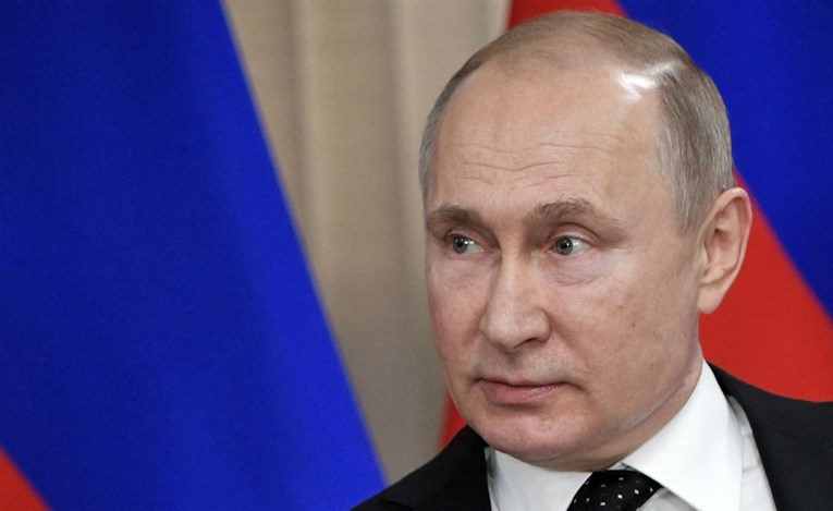 Putin će žurno izdavati putovnice stanovnicima pobunjenih regija u Ukrajini