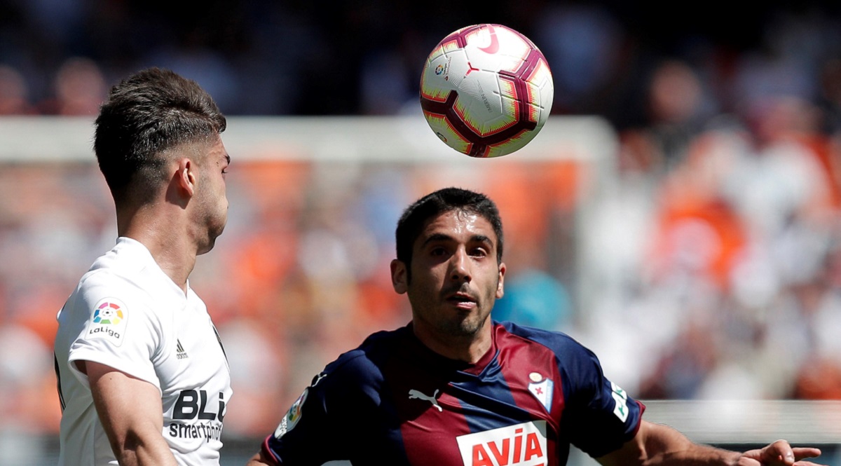 VALENCIA - EIBAR 0:1 Šišmiši izgubili u ludoj završnici i udaljili se od LP-a