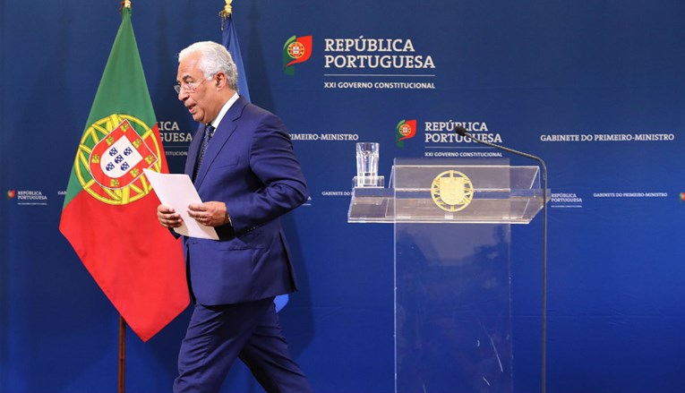 Portugalski premijer prijeti ostavkom ako parlament poveća plaće učiteljima