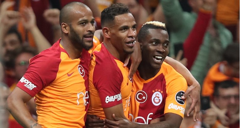 VIDEO Galatasaray okrenuo utakmicu s 12 minuta nadoknade i nepostojećim penalom