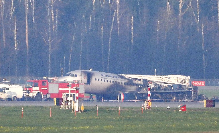 Nova snimka tragedije u Moskvi: Avion se prvo odbio od tla pa onda zapalio