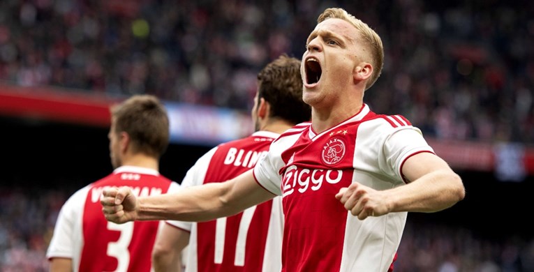 Ajax na rasprodaji: Spursi i Bayern u utrci za Van de Beeka