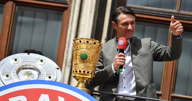 Navijači Bayerna prvacima pripremili spektakularan doček, Kovač im zahvalio
